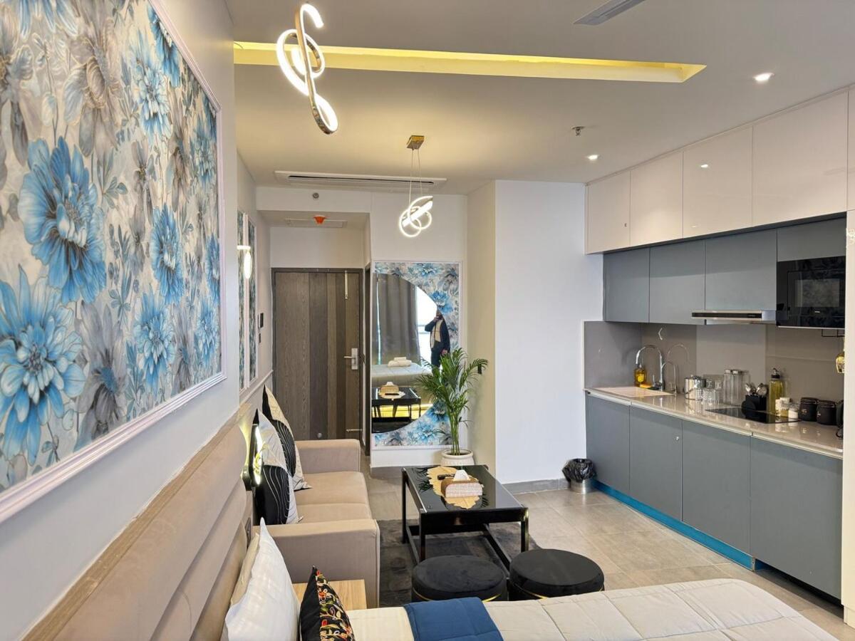 Supernova Spira Apartment New Delhi